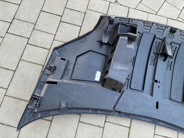 CAPOT COUVERCLE MOTEUR SMART 453 EQ FORFOUR A453 EN BON ÉTAT