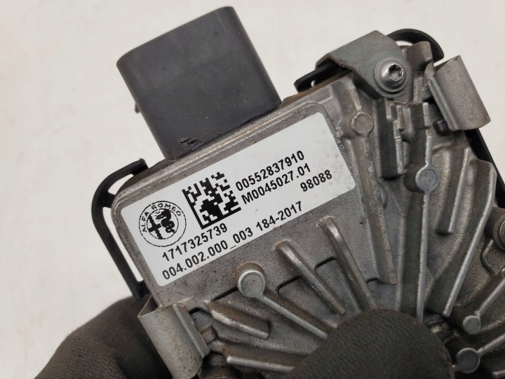 ALFA ROMEO STELVIO 00552837910 PETIT MOTEUR RÉDUCTEUR