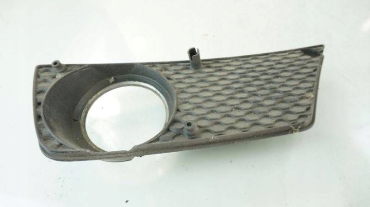 MERCEDES EKLASA W211 63 AMG GRILLE PARE-CHOCS GAUCHE A2118851753