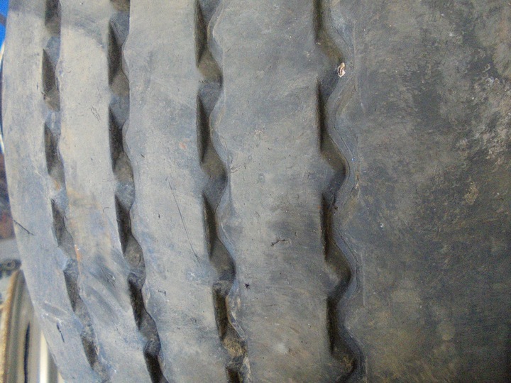 LLANTAS 22.5 I NEUMÁTICOS CONTINENTAL 315/70R22.5 MAN MERCEDES IVECO DAF 