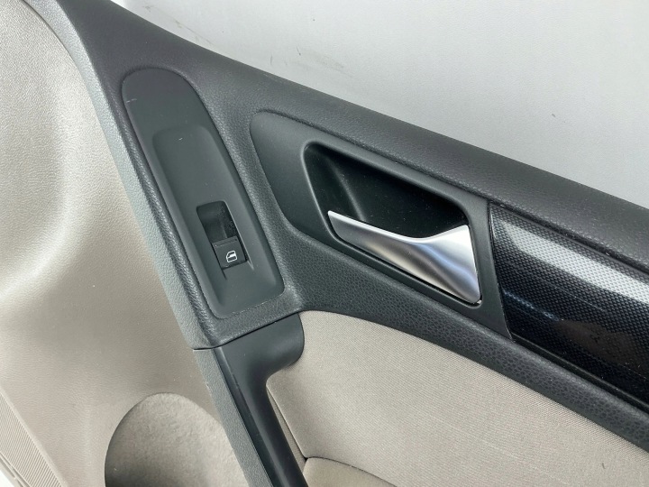 VOLKSWAGEN GOLF VI 2009 CARDAN BRODERIE PORTES AVANT