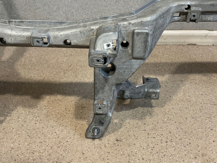 RENFORCEMENT TABLEAU DE BORD INSTRUMENTATION BMW 5 G30 G31 G38 9297644