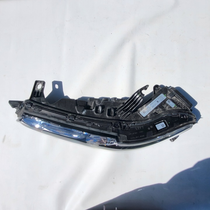 BMW X7 G07 HEADLIGHT/HEADLAMP 20230610 5A20A05