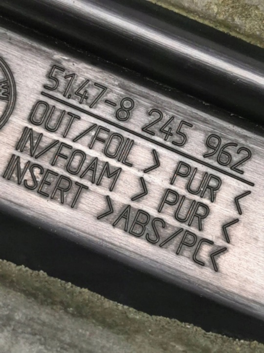 2004 BMW X5 E53 BOUCHON COUSSINS PASSAGER 8245962