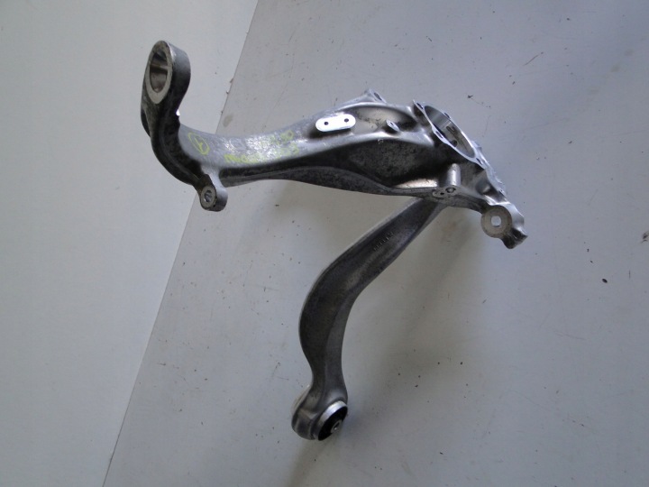 MERCEDES EQE 295 W295 BERLINE ROTULE DE DIRECTION AVANT GAUCHE A2953320300 A2950300
