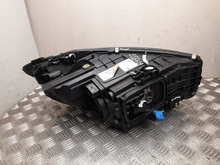 PHARE AVANT MERCEDES-BENZ C-CLASS ESTATE 2022 AVEC GAUCHE A2069062903