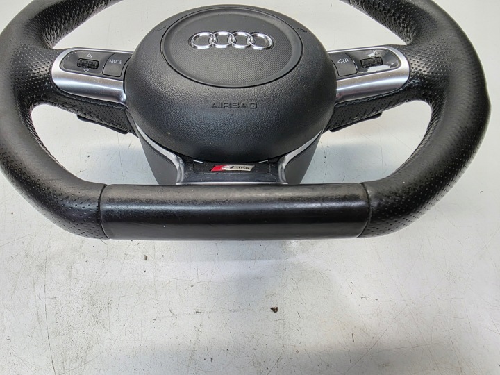 VOLANT CUIR MATELASSÉE SCIETA AUDI A3 8P A4 B7 TT 8J 8J0419091J ENSEMBLE