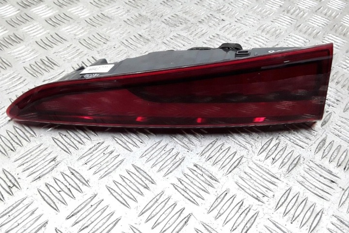 DROITE PHARE COUVERCLES DE COFFRE COUVERCLES DE COFFRE HYUNDAI 92403J9600 0.0L 2022