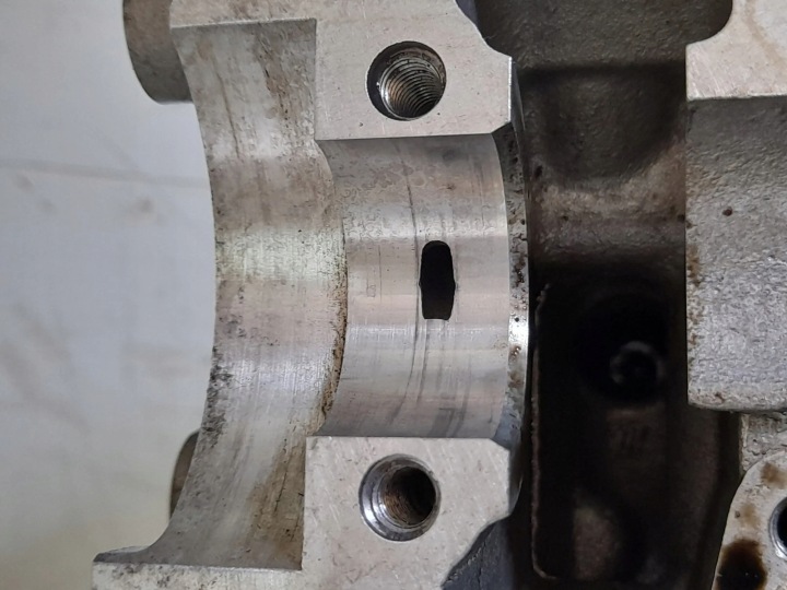 CULASSE MOTEUR PEUGEOT 607 (9D, 9U) 4R8Q6090 2.7L DIESEL 150KW 2006