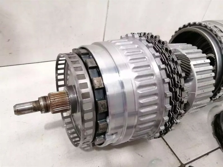 MERCEDES CLS63 AMG W218 GEARBOX PARTS A2212721031 722.931