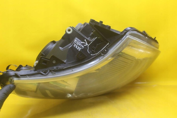 PHARE PROJECTEUR DROIT AVANT PEUGEOT BOXER II 1366101080