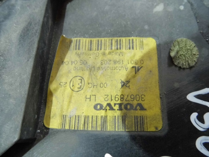 VOLVO V50 S40 II 2.0D 06' PHARE GAUCHE AVANT 30678912