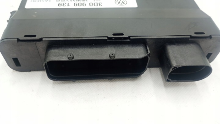 MODULE CONTRÔLEUR CONFORT KESSY VW TOUAREG 3D0909139