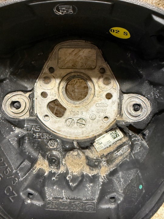 VOLANT CUIR MULTIFONCTION S LINE AUDI A4 B8 A5 8T 08-11R ORI OEM