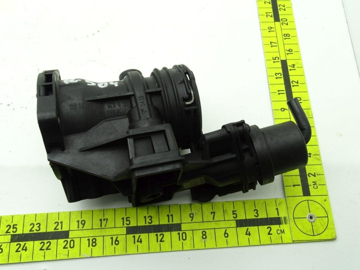 MERCEDES A-KLASA W169 04-12 2.0 CDI PAPILLON DES GAZ A6390900470