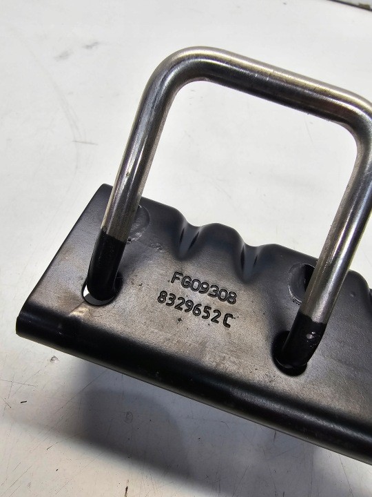 FIXATION ISOFIX AVANT AUDI A3 8P LIFT 8329652C