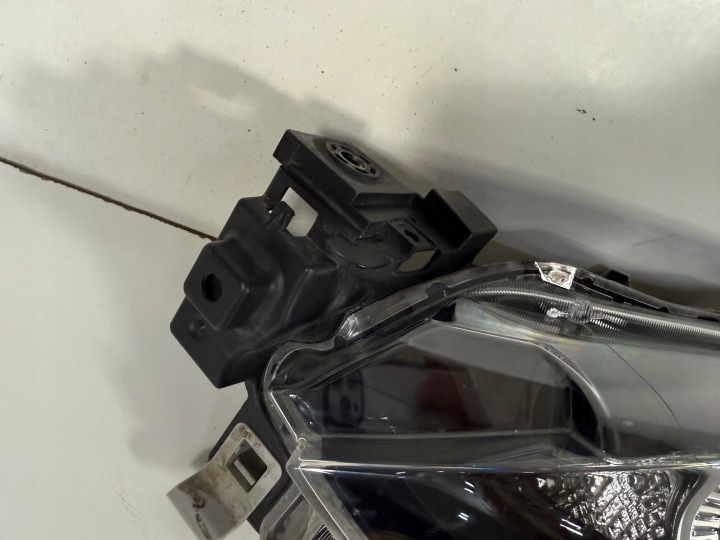 PHARE AVANT AVANT GAUCHE MAZDA 2 II DJ LIFT RESTYLAGE 2019- COMPLET LED D43N-51040
