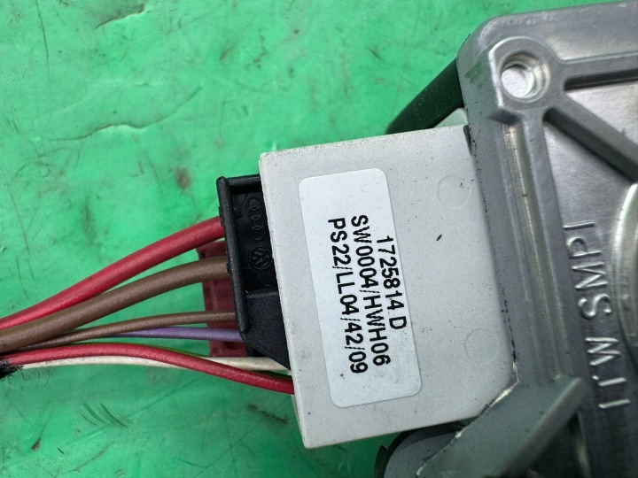 PETIT MOTEUR TOIT OUVRANT SOLAR TOITS 4H0959591 AUDI A8 D4 09- EUROPE