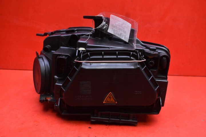 PROJECTEUR DROIT PHARE AVANT LENTILLE XÉNON EUROPE 8T0941004AD AUDI A5 8T 07-11