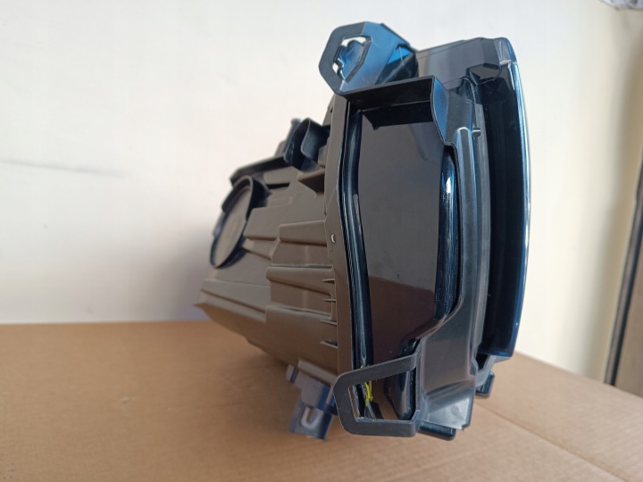 MERCEDES A243 EQA EQB PHARE GAUCHE AVANT COMPLET LED A2439060100KZ