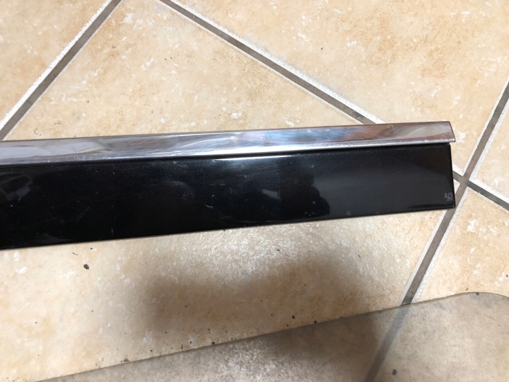 MERCEDES-BENZ OE A1646905462 MOULURE PORTES ARRIÈRE DROIT