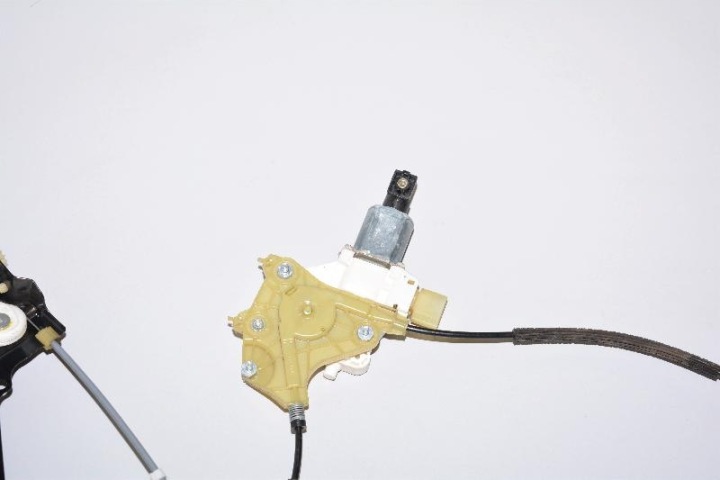 ÉLÉVATEUR VITRES GAUCHES AVANT PORTES BMW 3 CABRIO (E93) 7193455 3.0L