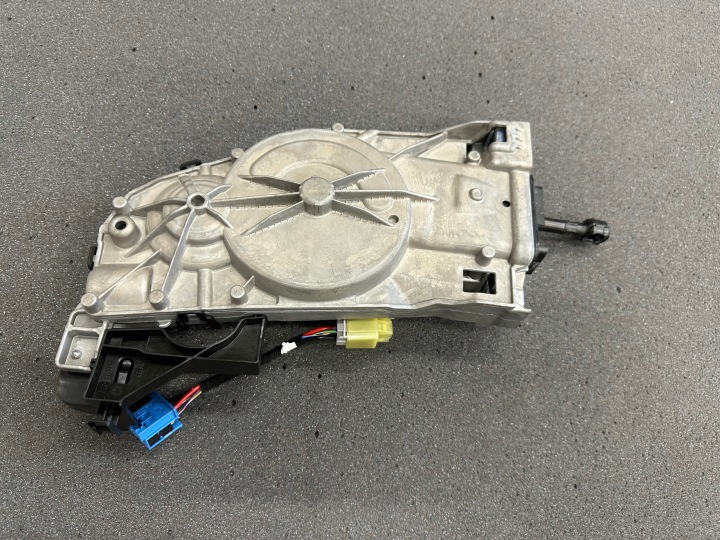 DOCIAG COUVERCLES DE COFFRE MERCEDES W254 W213 W206 A0999064703