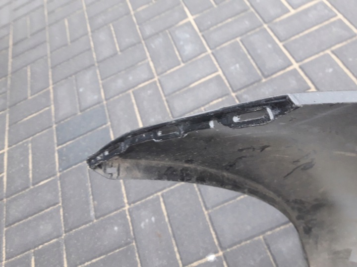 MAZDA CX7 LIFT 2009-2016 PARE-CHOCS AVANT EN BON ÉTAT