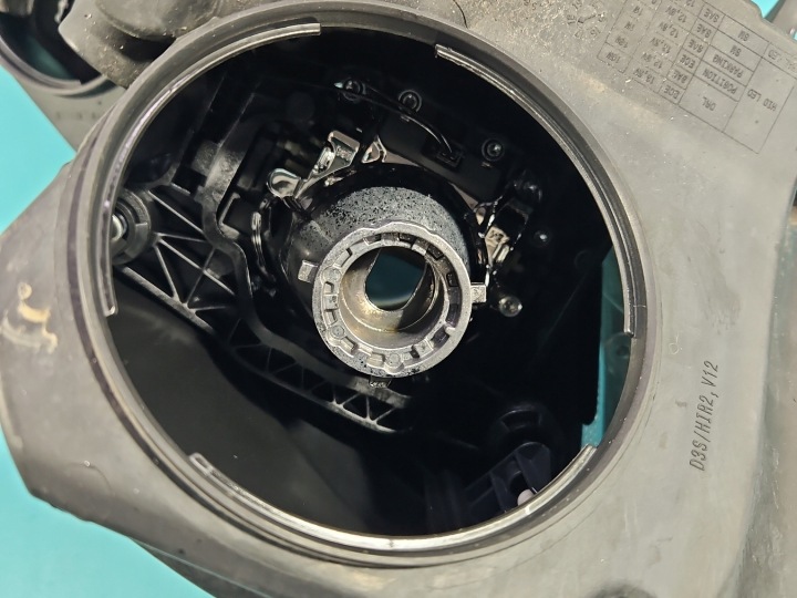 PROJECTEUR GAUCHE PHARE AVANT JAGUAR F-PACE 16- EUROPE GX63-13W030-EH