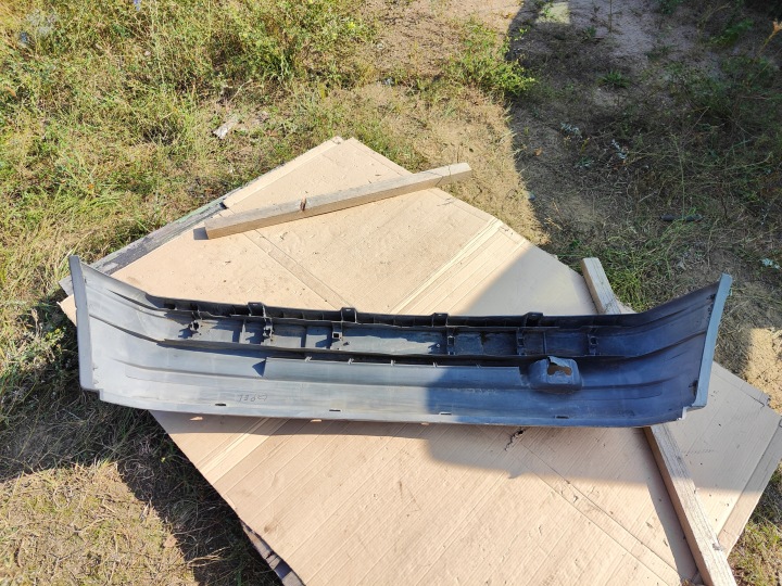 OPEL CORSA B PARE-CHOCS AVANT 90321240