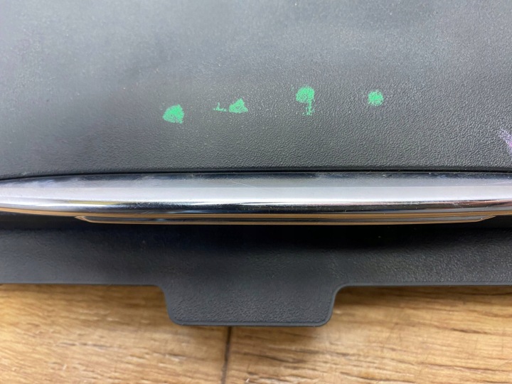 MONITEUR ÉCRAN SIÈGES CONDUCTEUR DODGE DURANGO 2014+