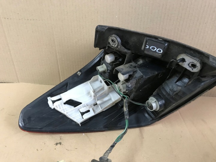 PHARE DROITE ARRIÈRE SUBARU OUTBACK 09-14 ORIGINAL