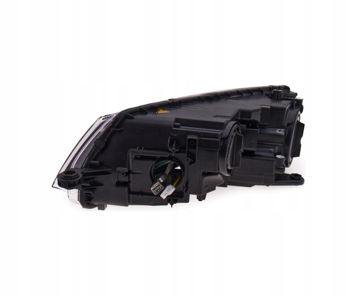 PHARE AVANT VERS SKODA OCTAVIA 2013-2017 5E1941018A DROITE