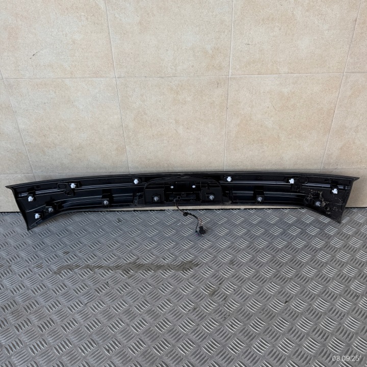 PHARE ARRIÈRE CACHE COUVERCLES DE COFFRE CAMÉRA VW VOLKSWAGEN T-CROSS 2GM827577