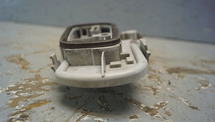 VW POLO IV 9N3 DOUILLE D'AMPOULE GAUCHE ARRIÈRE (C1914)
