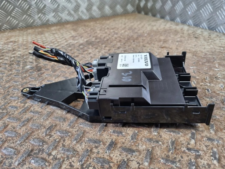 2019 VOLVO XC60 MODULE COUVERCLES DE COFFRE COUVERCLES DE COFFRE 32214270