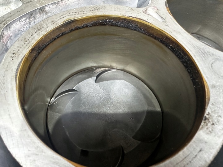 BLOC MOTEUR BAS ARBRE PISTONS LEXUS 2.0 8AR IS III