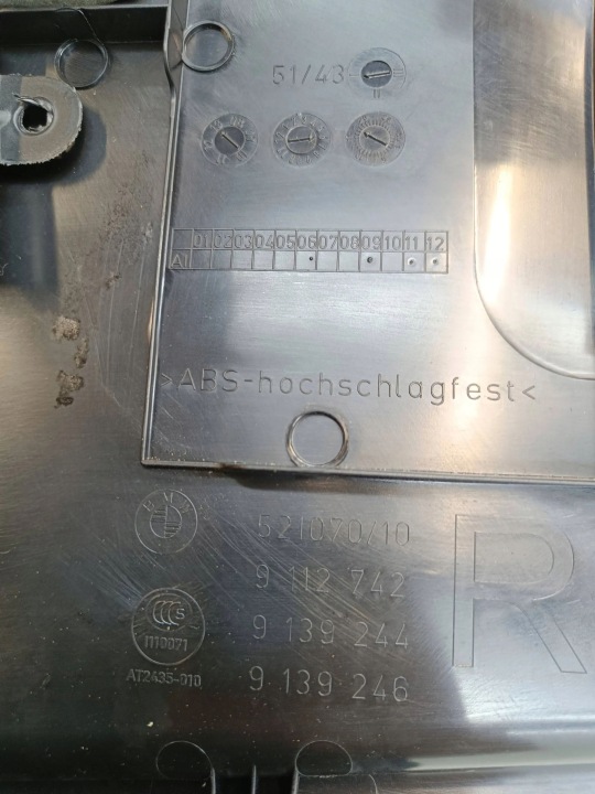 BMW 7 F01 F02 F03 F04 2014 PROTECTION INFÉRIEURE MONTANTS B