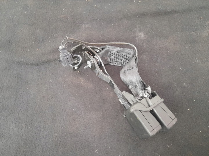 AUDI Q2 S-LINE AGRAFE COURROIES ARRIÈRE 22R 81A857739