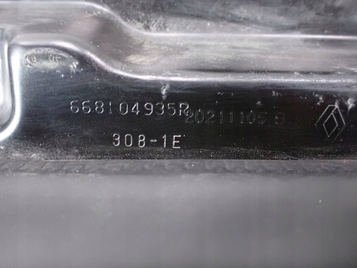 DOUBLURE DE PASSAGE DE ROUE RENAULT CLIO V 668104935R AVANT