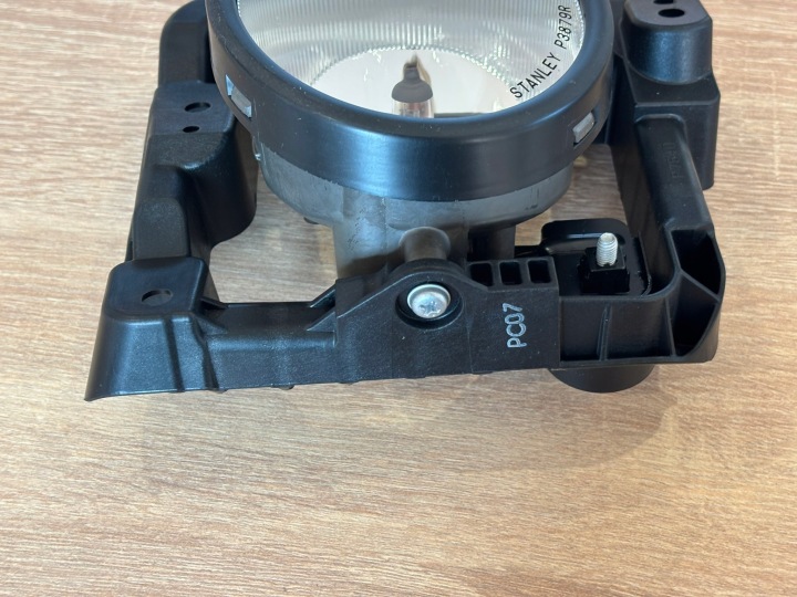 PHARE ANTIBROUILLARD HONDA ACCORD 08 12 J.NOWA 04390-TL0-305