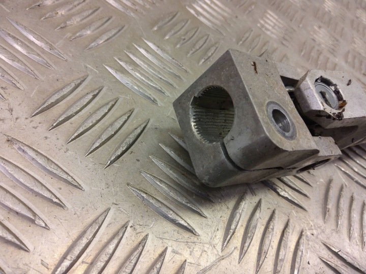 BMW X3 G01 2022 JOINT ARBRE COLONNES DIRECTION