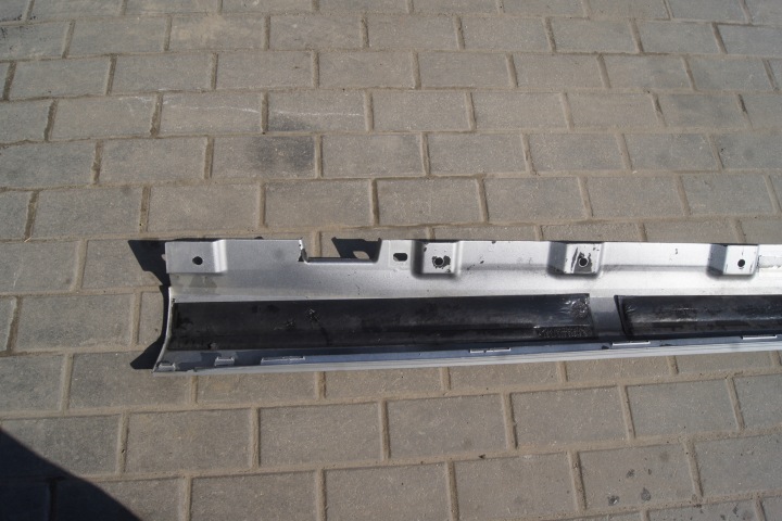 MOULURE SEUIL DROITE AVEC CLASSE W222 A2226980554