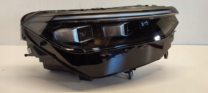 VW TAYRON PHARES AVANT ENSEMBLE 2025 57M941035 57M941036