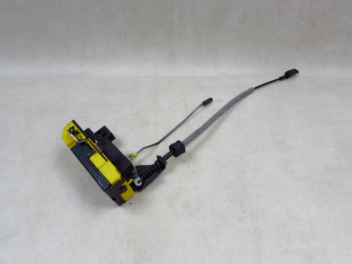 VOLVO S60 V70 XC70 LIFT 04- SERRURE DE PORTE DROIT AVANT 30699749 8 GOUPILLE 31253059