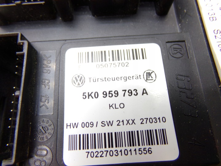 PETIT MOTEUR VITRES DROIT AVANT VW SCIROCCO III 1K8 1Q0959701H 5K0959793A