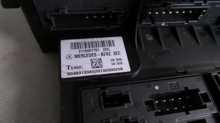 MODULE BOÎTE FUSIBLE BSM TEMICK MERCEDES W211 W219 3,0 V6 2115457701