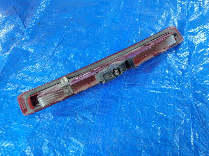 RENAULT CLIO III LANTERNE TROISIÈME STOP COUVERCLES DE COFFRE ARRIÈRE HAYON 8200245576