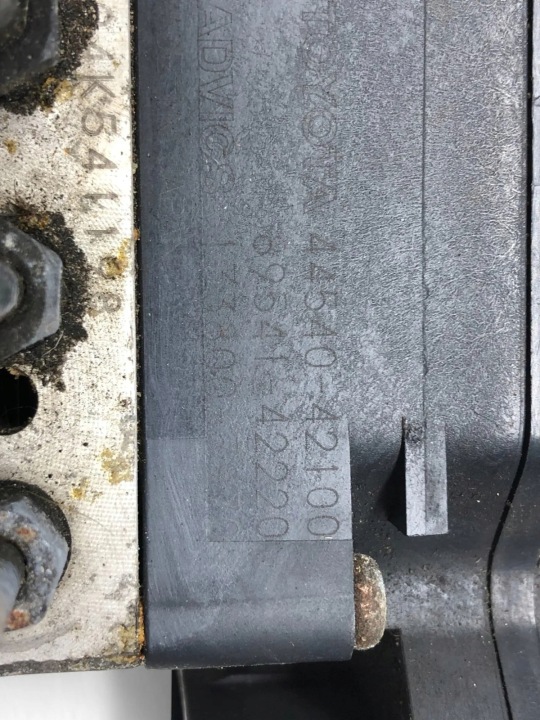 POMPE ABS TOYOTA RAV 4 III (_A3_) 8954142220 2.2L DIESEL 130KW 2008