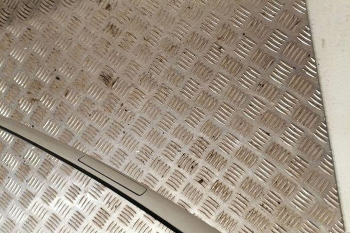 MOULURE TOITS GAUCHE BMW 7 (F01, F02) 7184571 3.0L DIESEL 180KW 2010